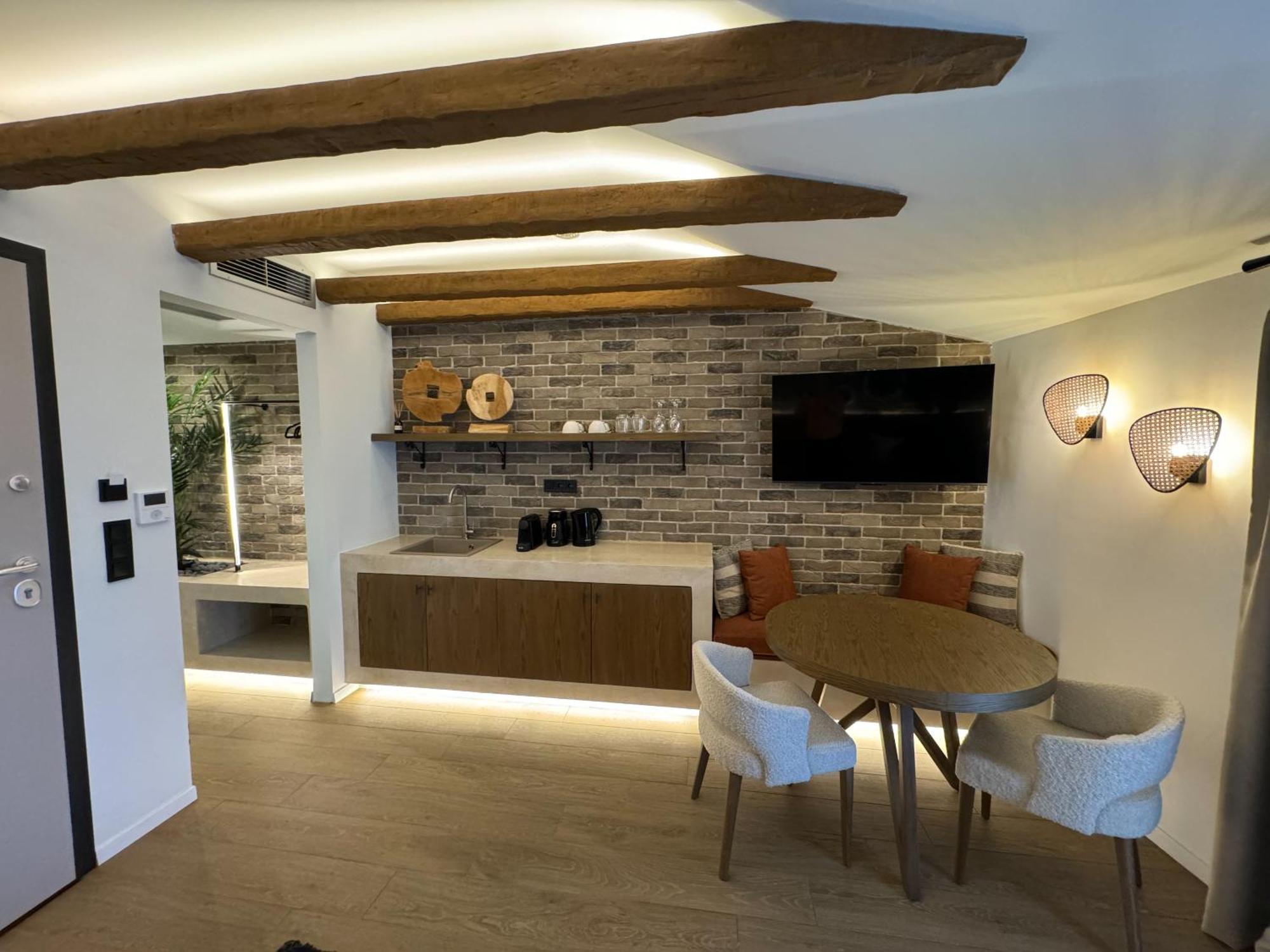Апартаменты Urban Gem In The Heart Of Naoussa A Stylish Escape Науса-Иматьяс Экстерьер фото