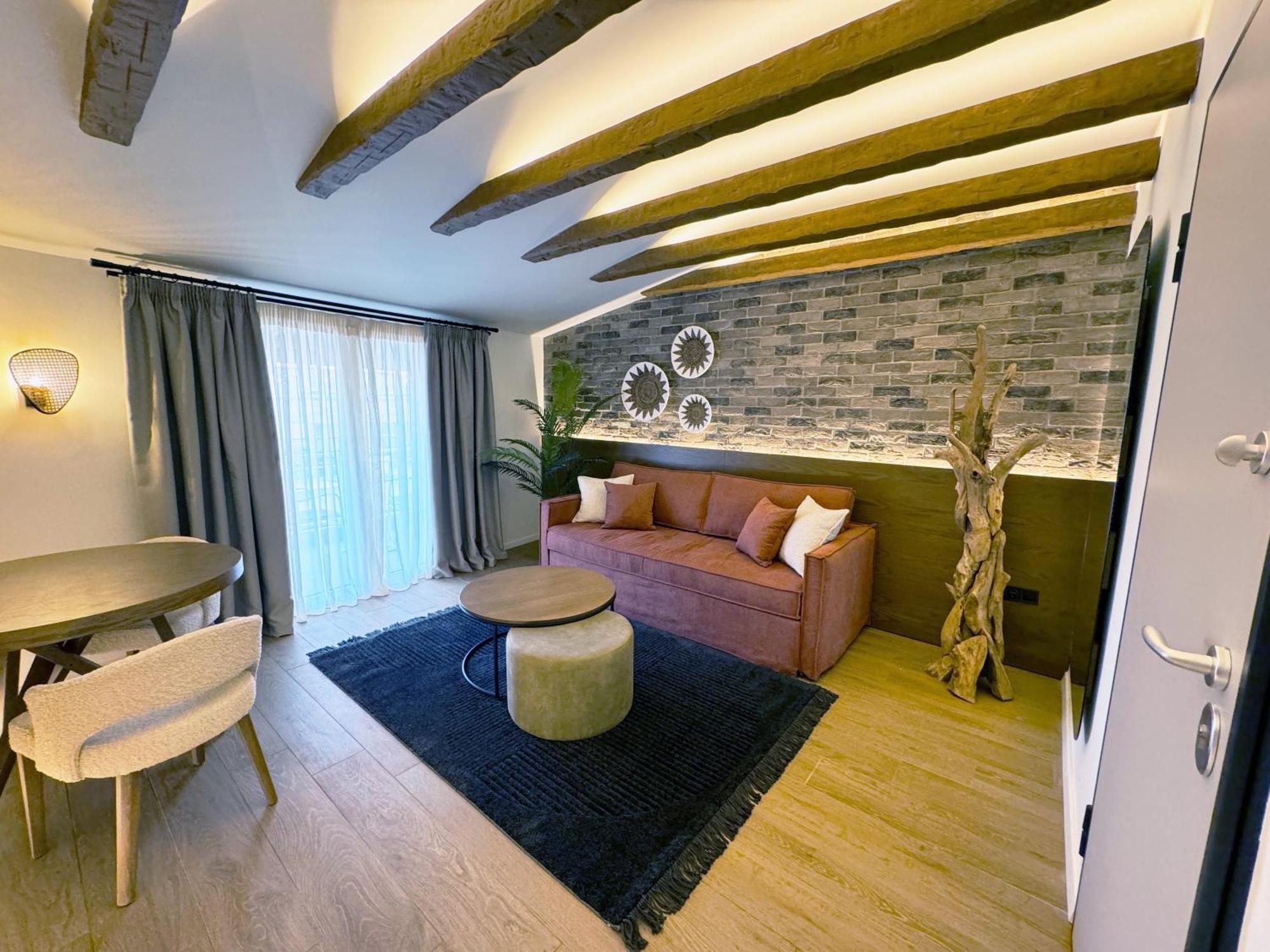 Апартаменты Urban Gem In The Heart Of Naoussa A Stylish Escape Науса-Иматьяс Экстерьер фото